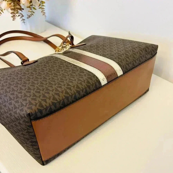 Michael Kors Purse Sheila Large Signature & Metallic Tote Bag Brown - Picture 6 of 10